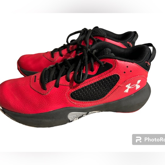 Under Armour Other - Men’s Under Armour Lockdown 6 sneakers. Worn a few times in great condition!